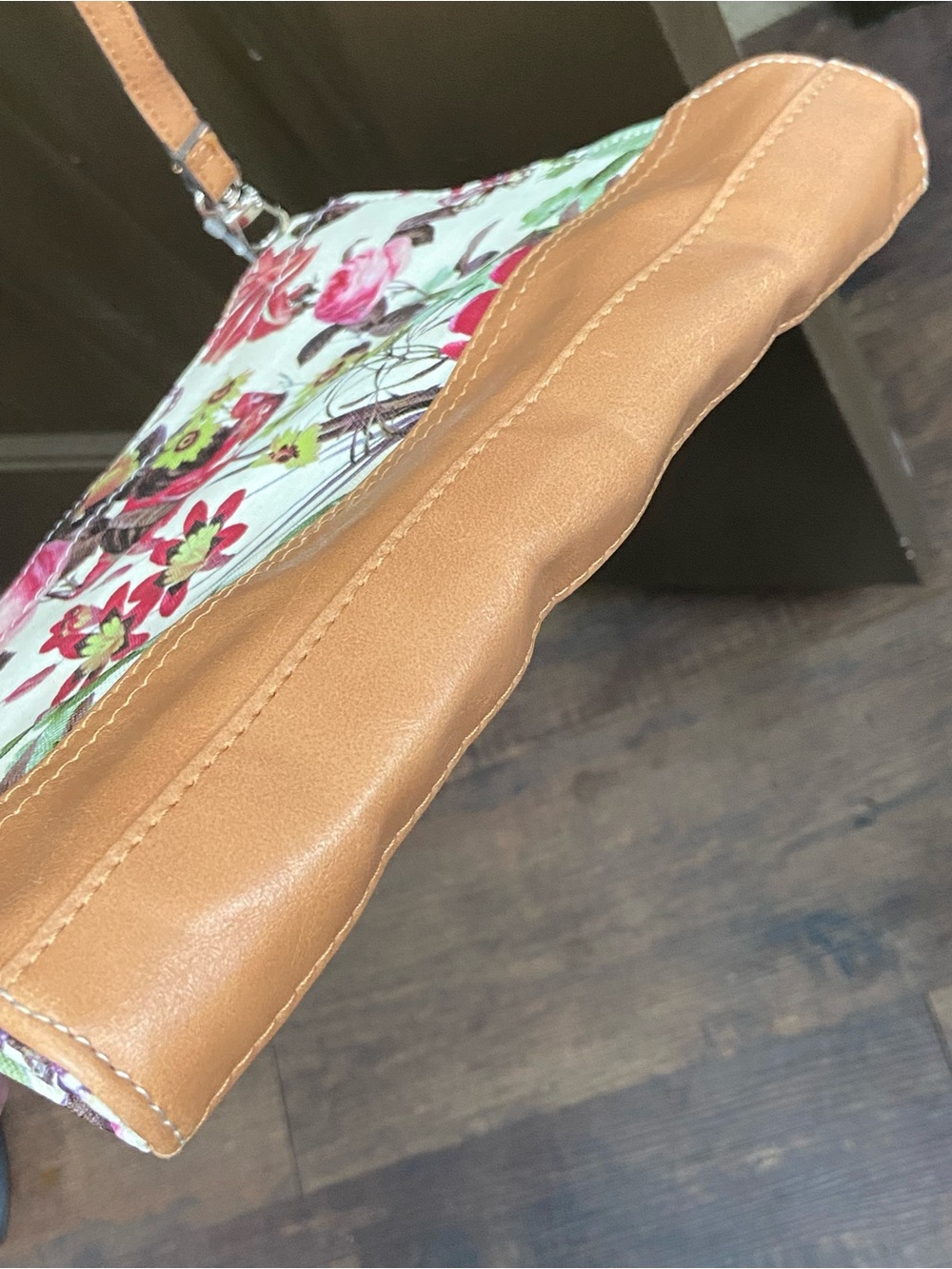 Bueno Floral Crossbody Bag in Cream and Brown Trim - Picture 6 of 7